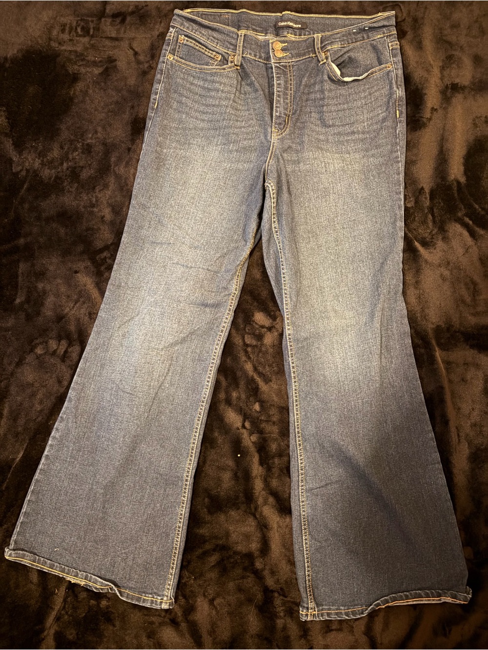 Calvin Klein Dark Stretch Flare Jeans – Women’s Size 16 – NWOT